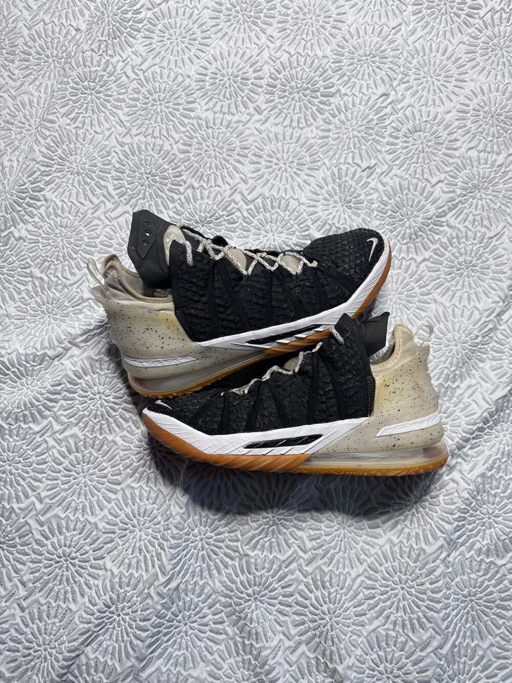 Nike LeBron 18 Black White Gum Basketball Shoes Men’s 11.5